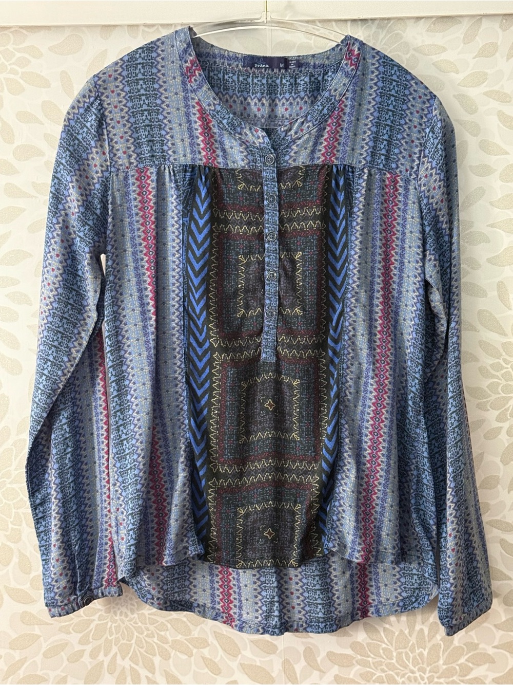 PrAna Women’s M Blue Mixed Print Boho Hippie Long Sleeve Top Outdoors Hiking